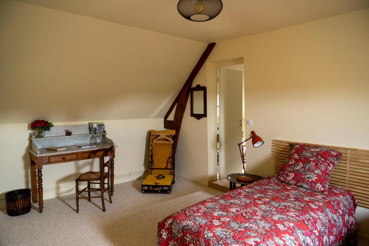 Chambre D'Hotes Chez Artiste Verrier, La Perriere - Perche Eksteriør billede